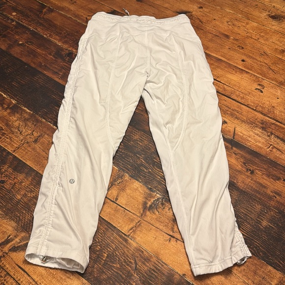 Lululemon Mid Rise Dance Studio Crop White Pants size 4 - Picture 8 of 8